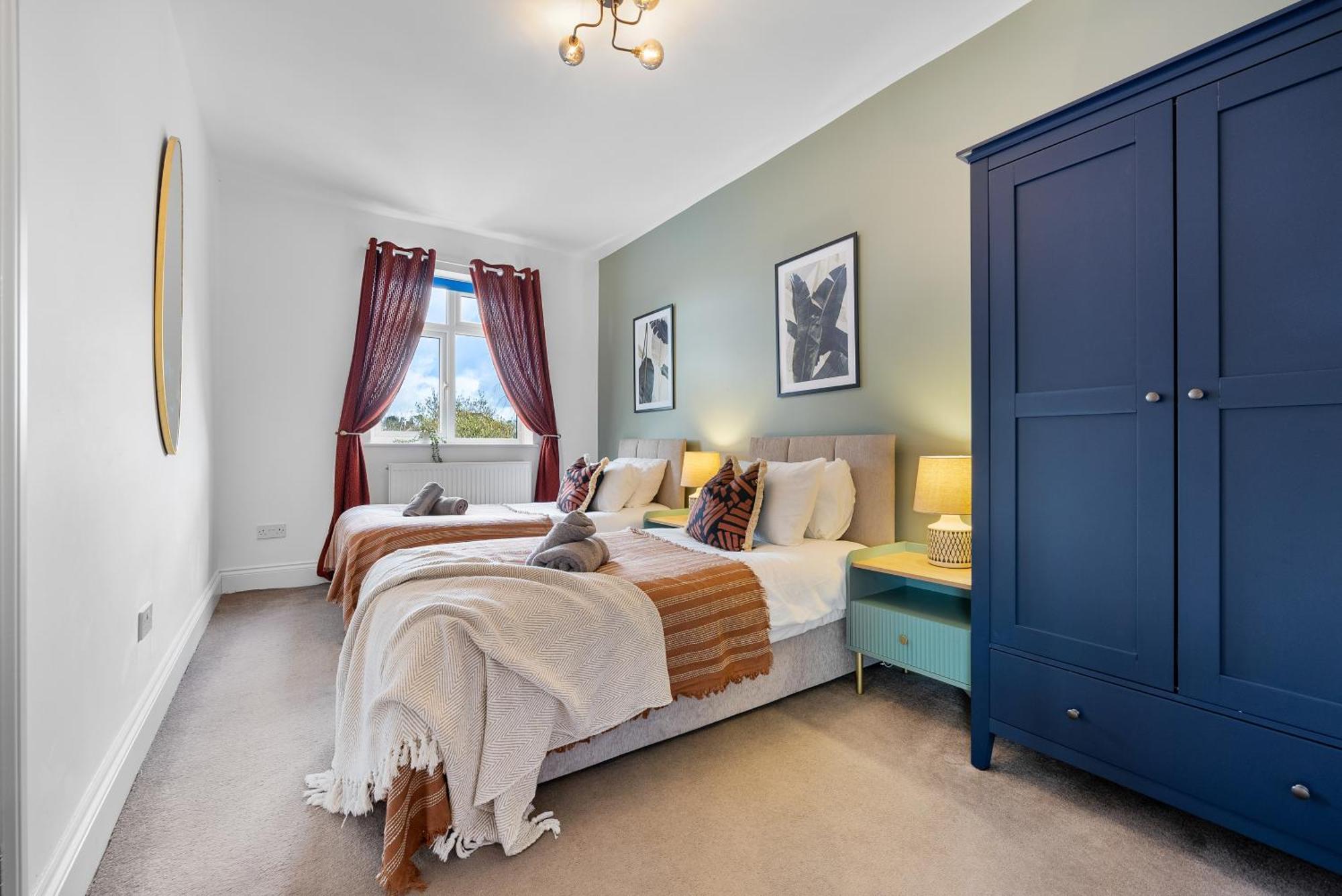 Long Term And Summer Special Offer! 5-Bedroom Spacious, Stunning Design, Sociable Areas & Cosy House Near South Downs Park, Sleeps 11 With Games Room, Private Parking And Garden- By Blue Puffin Stays Waterlooville Dış mekan fotoğraf