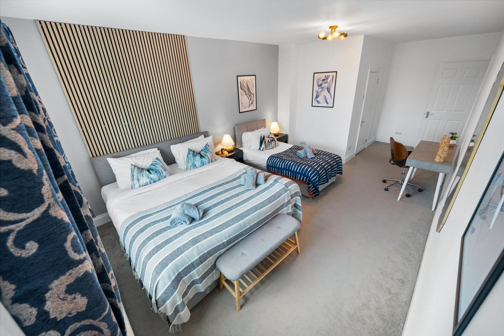 Long Term And Summer Special Offer! 5-Bedroom Spacious, Stunning Design, Sociable Areas & Cosy House Near South Downs Park, Sleeps 11 With Games Room, Private Parking And Garden- By Blue Puffin Stays Waterlooville Dış mekan fotoğraf