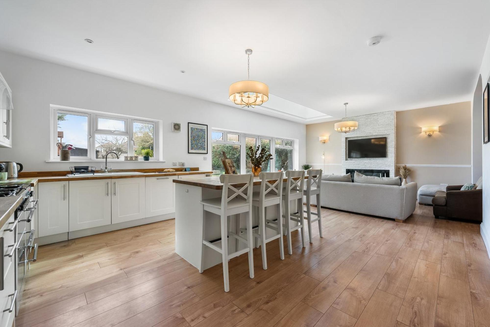 Long Term And Summer Special Offer! 5-Bedroom Spacious, Stunning Design, Sociable Areas & Cosy House Near South Downs Park, Sleeps 11 With Games Room, Private Parking And Garden- By Blue Puffin Stays Waterlooville Dış mekan fotoğraf