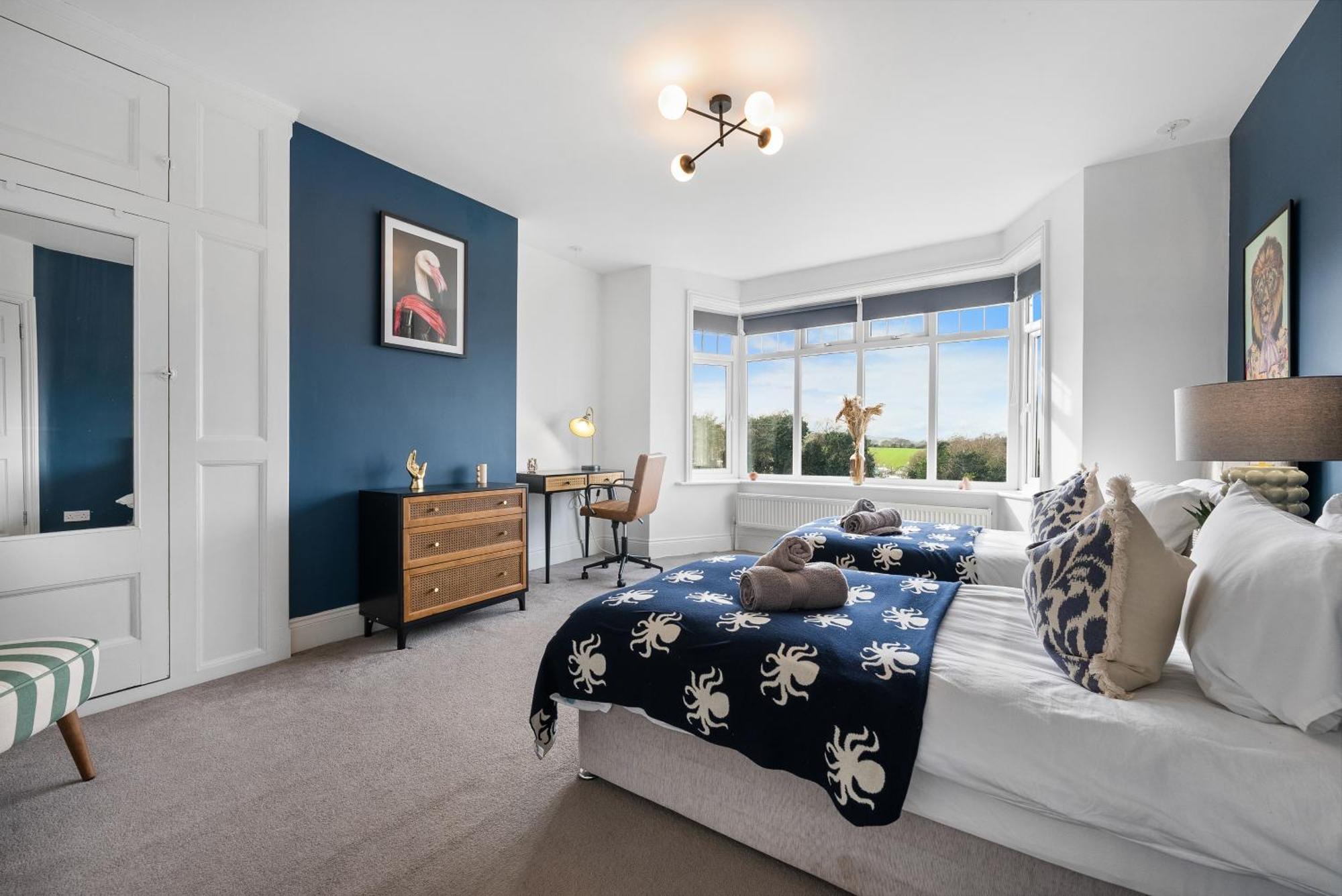 Long Term And Summer Special Offer! 5-Bedroom Spacious, Stunning Design, Sociable Areas & Cosy House Near South Downs Park, Sleeps 11 With Games Room, Private Parking And Garden- By Blue Puffin Stays Waterlooville Dış mekan fotoğraf