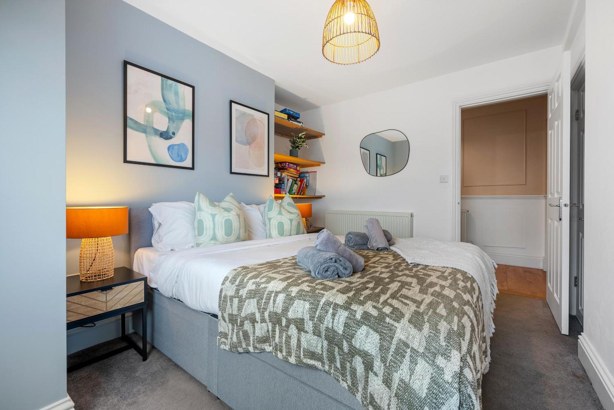 Long Term And Summer Special Offer! 5-Bedroom Spacious, Stunning Design, Sociable Areas & Cosy House Near South Downs Park, Sleeps 11 With Games Room, Private Parking And Garden- By Blue Puffin Stays Waterlooville Dış mekan fotoğraf