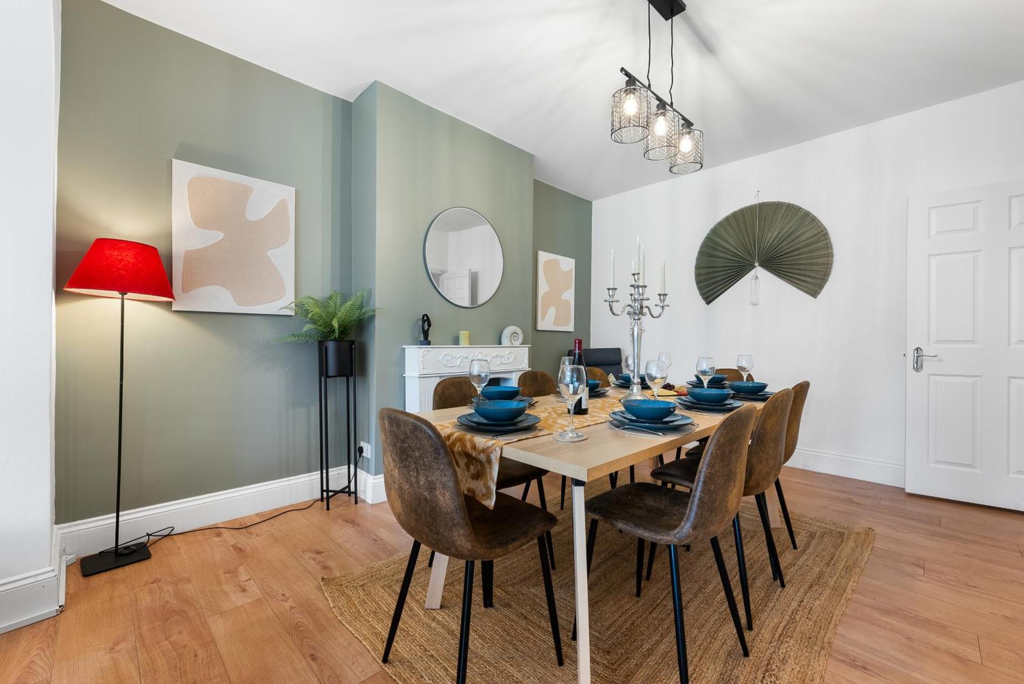Long Term And Summer Special Offer! 5-Bedroom Spacious, Stunning Design, Sociable Areas & Cosy House Near South Downs Park, Sleeps 11 With Games Room, Private Parking And Garden- By Blue Puffin Stays Waterlooville Dış mekan fotoğraf