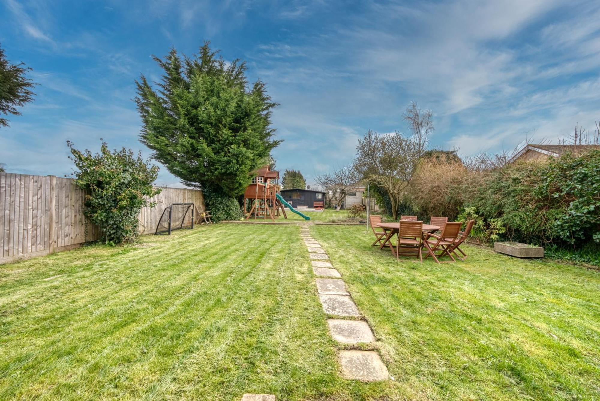 Long Term And Summer Special Offer! 5-Bedroom Spacious, Stunning Design, Sociable Areas & Cosy House Near South Downs Park, Sleeps 11 With Games Room, Private Parking And Garden- By Blue Puffin Stays Waterlooville Dış mekan fotoğraf