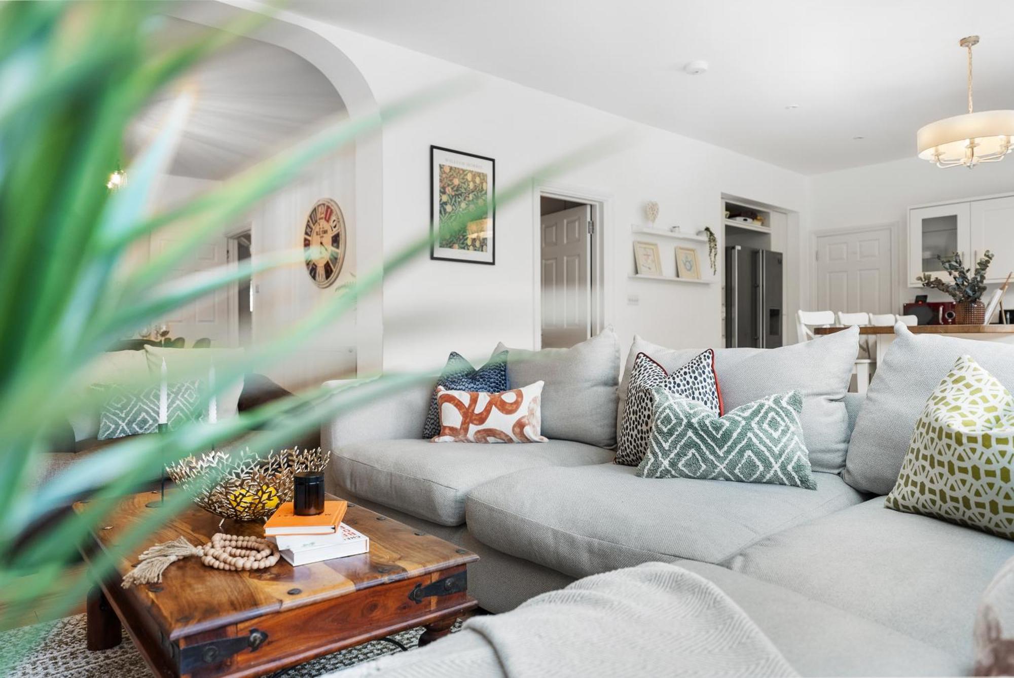 Long Term And Summer Special Offer! 5-Bedroom Spacious, Stunning Design, Sociable Areas & Cosy House Near South Downs Park, Sleeps 11 With Games Room, Private Parking And Garden- By Blue Puffin Stays Waterlooville Dış mekan fotoğraf
