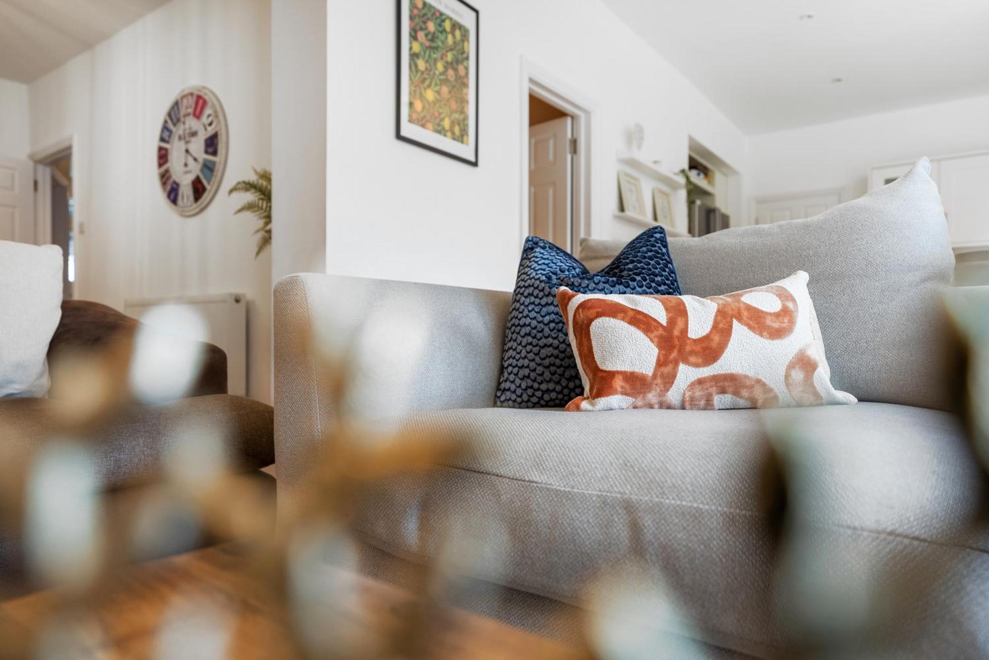 Long Term And Summer Special Offer! 5-Bedroom Spacious, Stunning Design, Sociable Areas & Cosy House Near South Downs Park, Sleeps 11 With Games Room, Private Parking And Garden- By Blue Puffin Stays Waterlooville Dış mekan fotoğraf